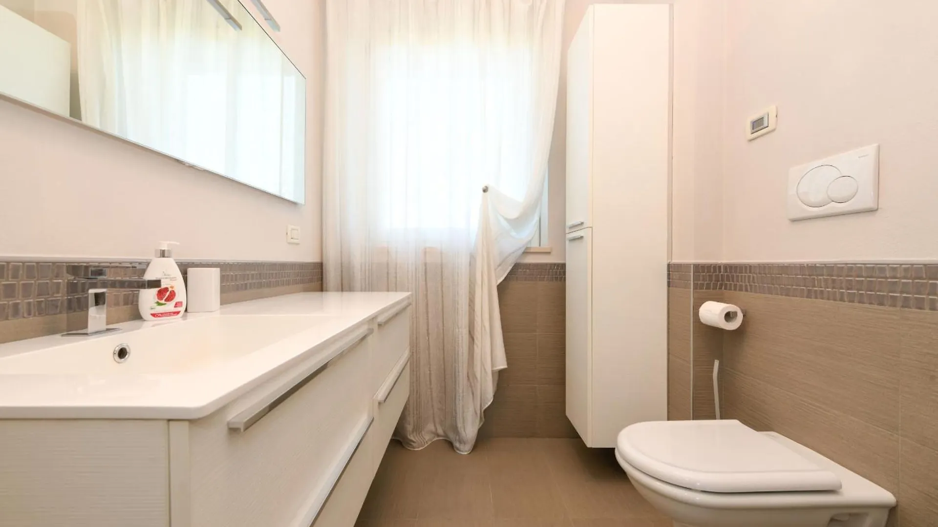 Mgh Luxury - Villa Essence San Martino della Battaglia 0*,