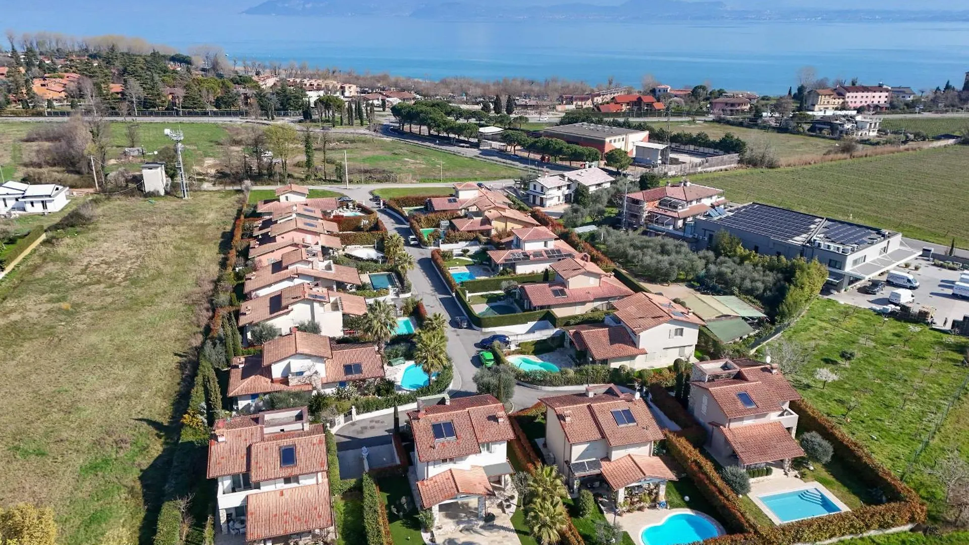 Mgh Luxury - Villa Essence San Martino della Battaglia 0*,  Ιταλία